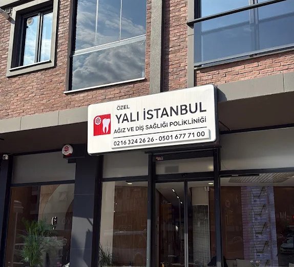 Özel Yalı İstanbul Maltepe şube dış cephesi
